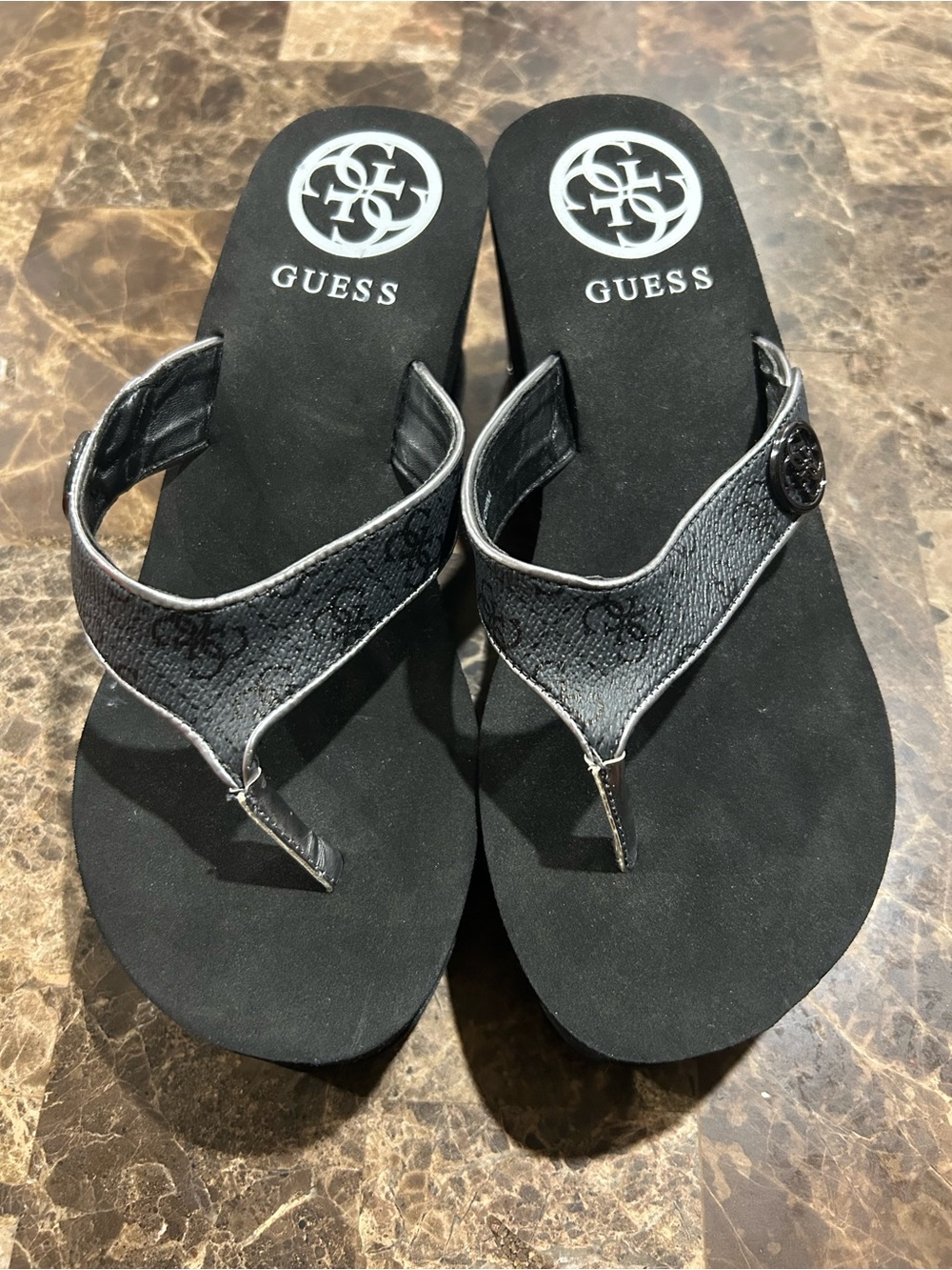 GUESS Black Logo Thong Flip-Flop Sandals
